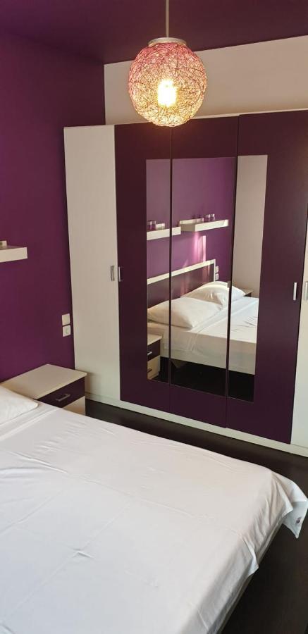 Apartments And Rooms Ivana Krk Town Luaran gambar