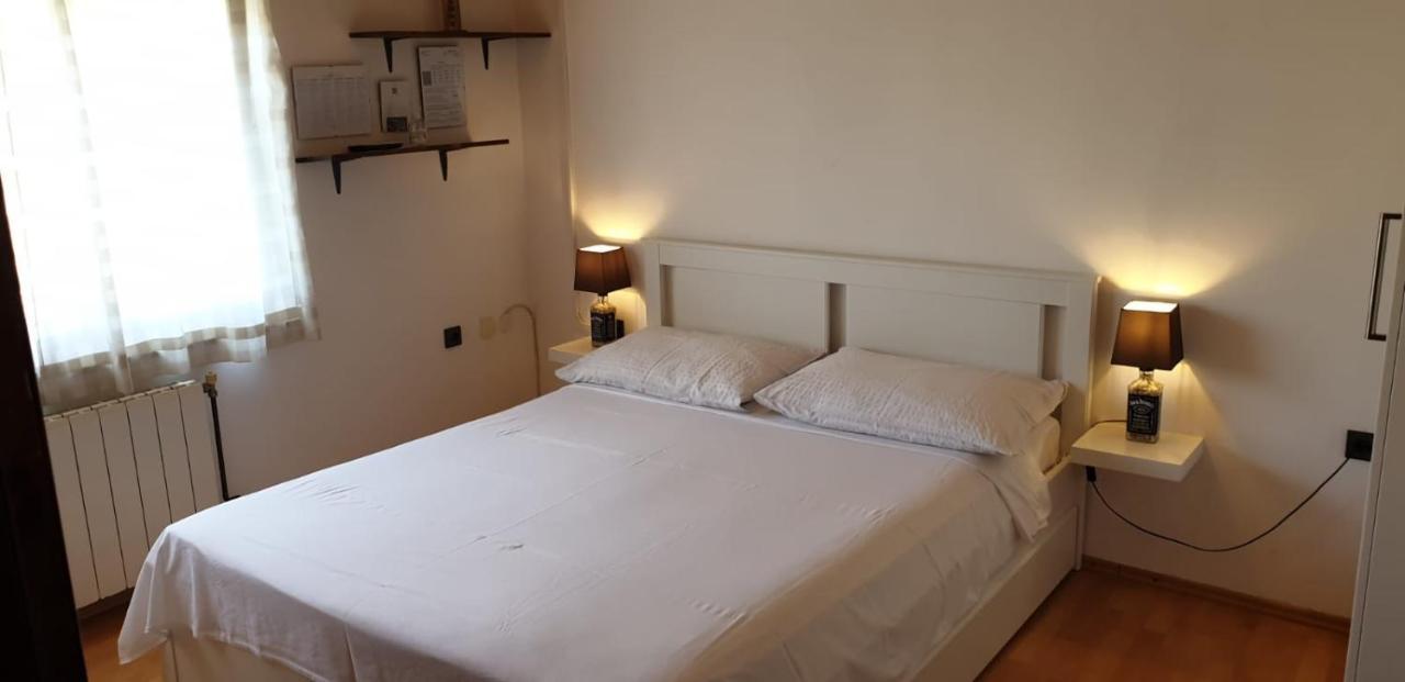 Apartments And Rooms Ivana Krk Town Luaran gambar