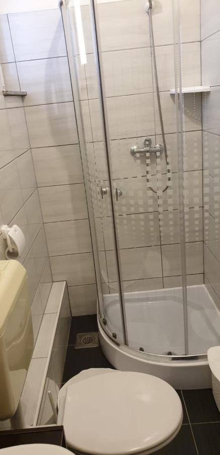 Apartments And Rooms Ivana Krk Town Luaran gambar